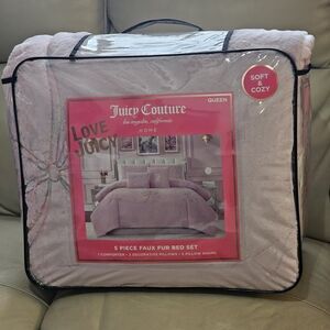 NWT Juicy Couture Pink Plush Faux Fur with Coquette Bows 5pc QUEEN Comforter Set